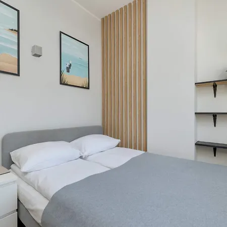 Modern Close To The Center And The In By Renters * 그디니아